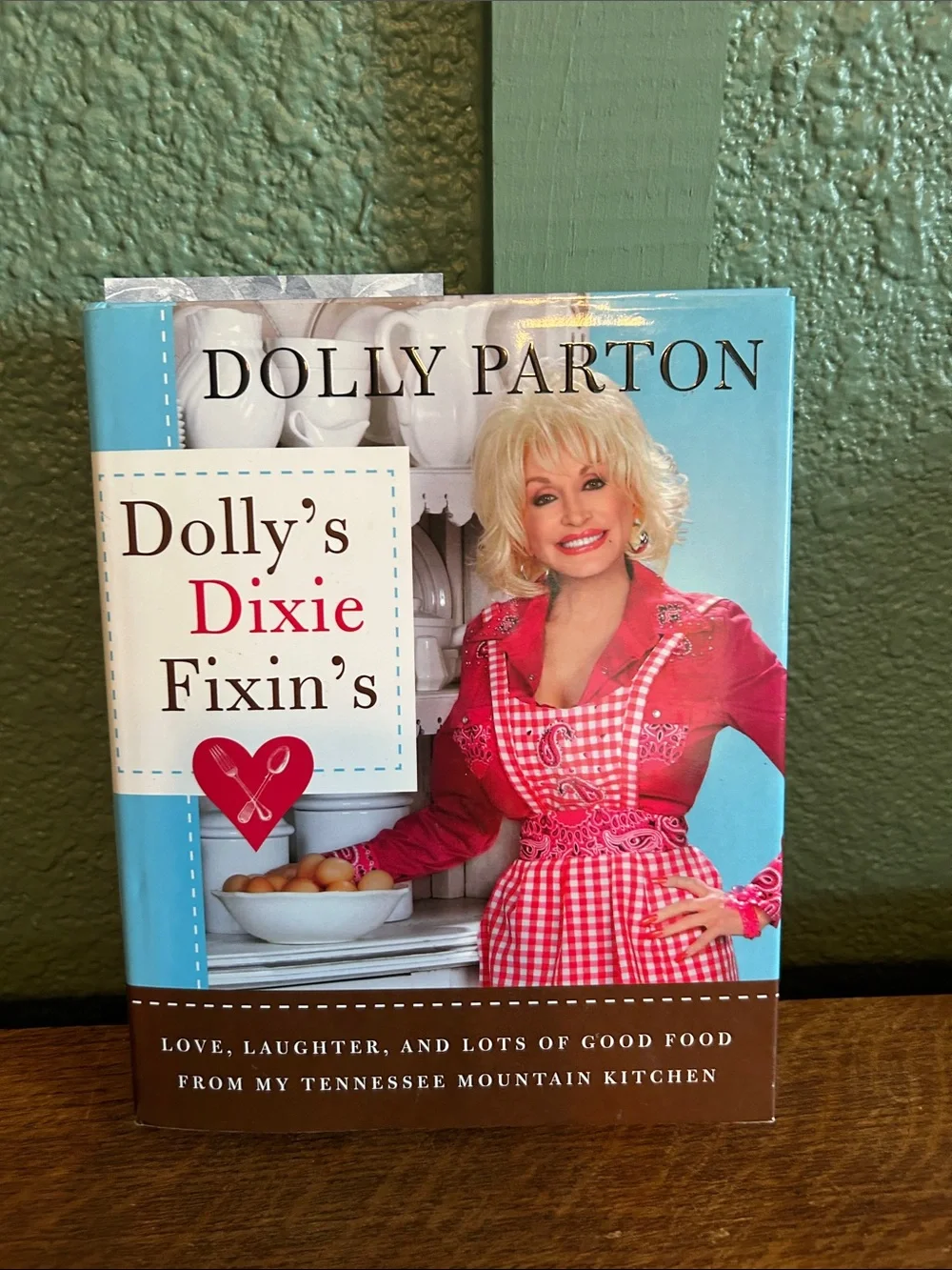 Dolly’s Dixie Fixin’s cookbook